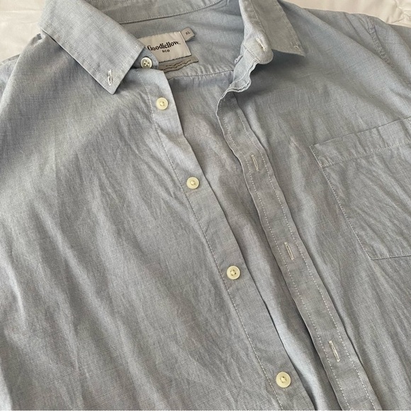 Chambray Short Sleeve Button Up - Picture 3 of 5